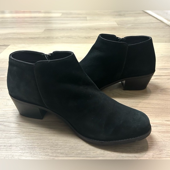 Vionic Boots Womens 9 Serena Ankle Bootie Black Casual Comfort Block Heel Tassel - Picture 10 of 14